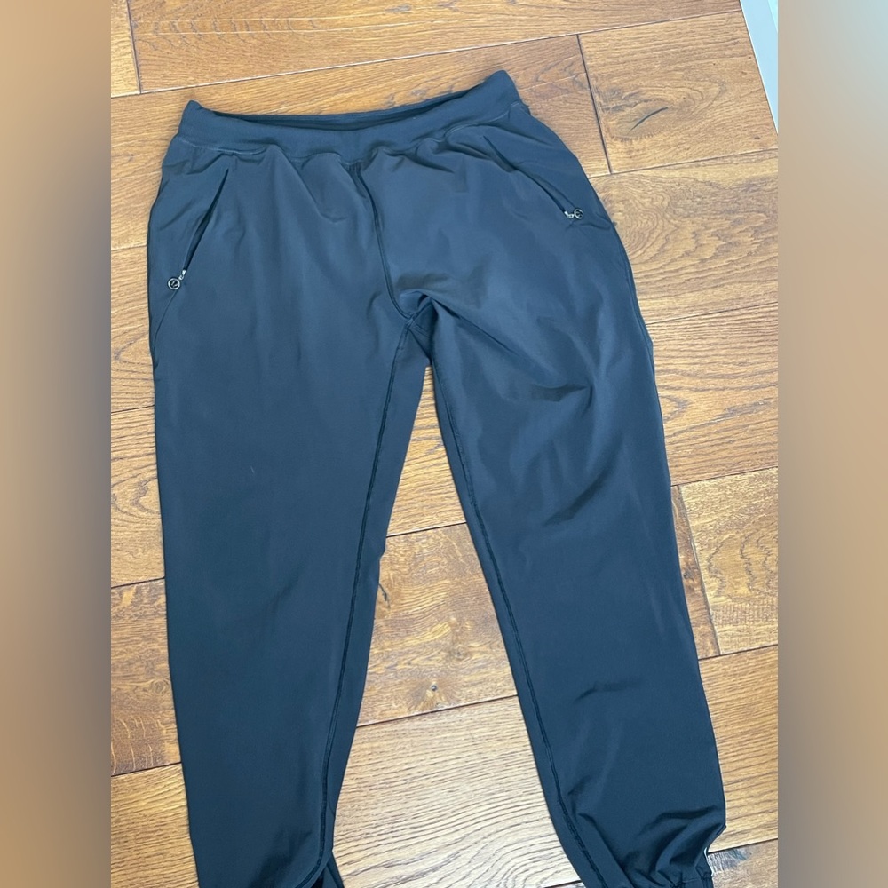 Lululemon black jogger